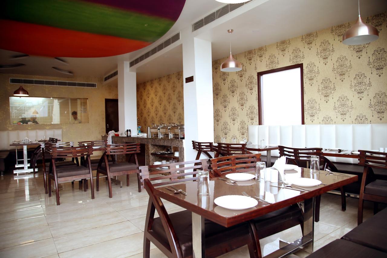Sallow Royal Suites Amritsar Exterior foto